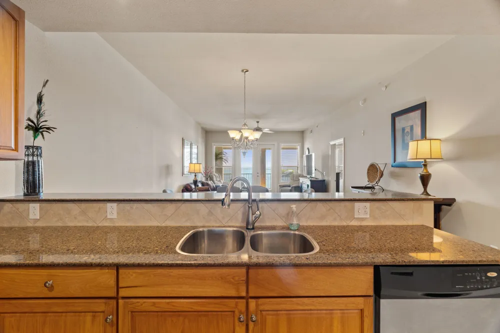 1001 The Cape #44 Horseshoe Bay, TX 78657