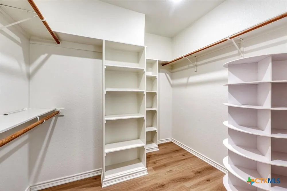 1642 Scull Road San Marcos, TX 78666
