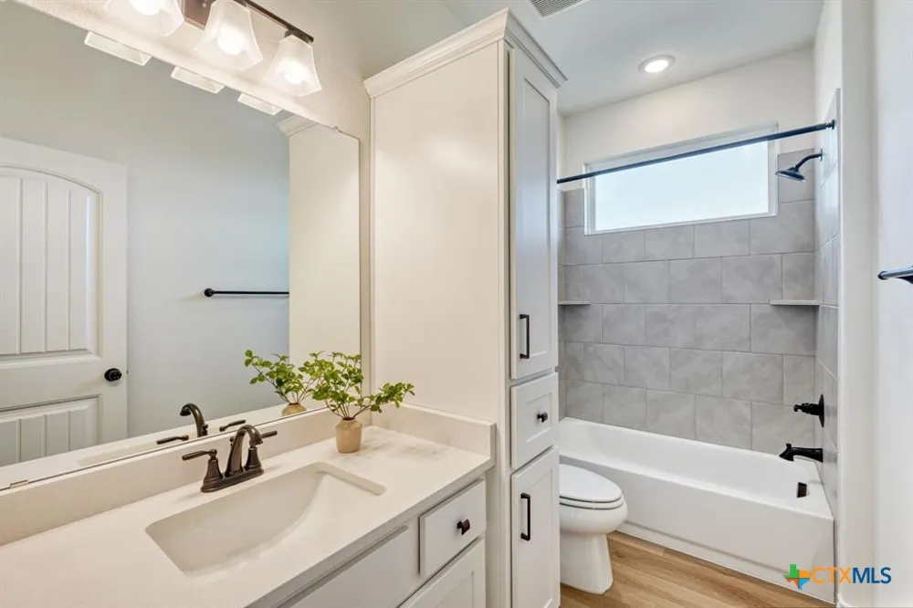 1642 Scull Road San Marcos, TX 78666