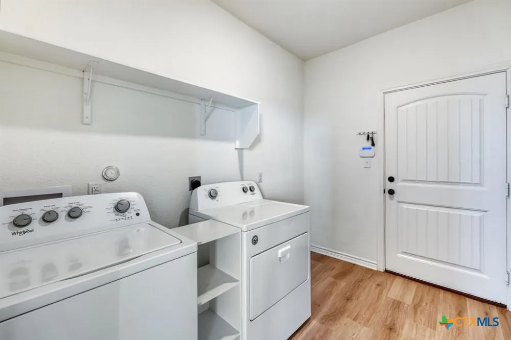 1642 Scull Road San Marcos, TX 78666