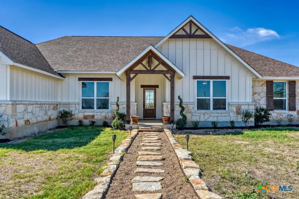 1642 Scull Road San Marcos, TX 78666
