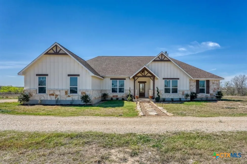 1642 Scull Road San Marcos, TX 78666