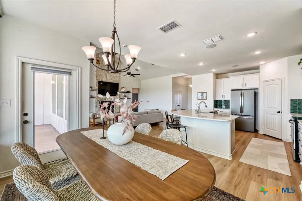 1642 Scull Road San Marcos, TX 78666