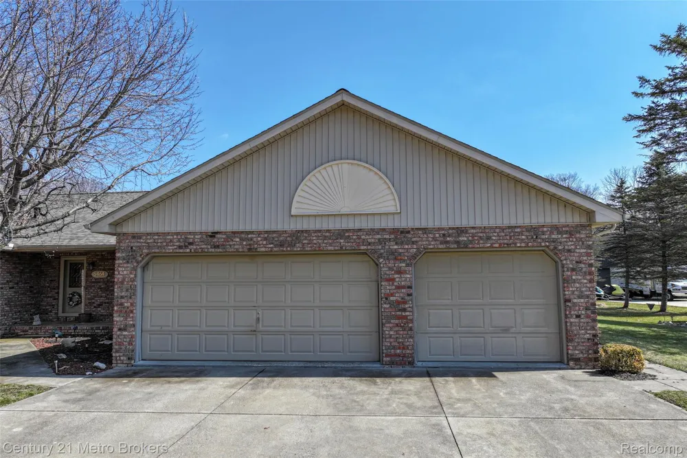 5464 Seymour Road Flushing Charter Township, MI 48433