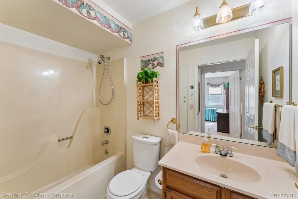 5464 Seymour Road Flushing Charter Township, MI 48433