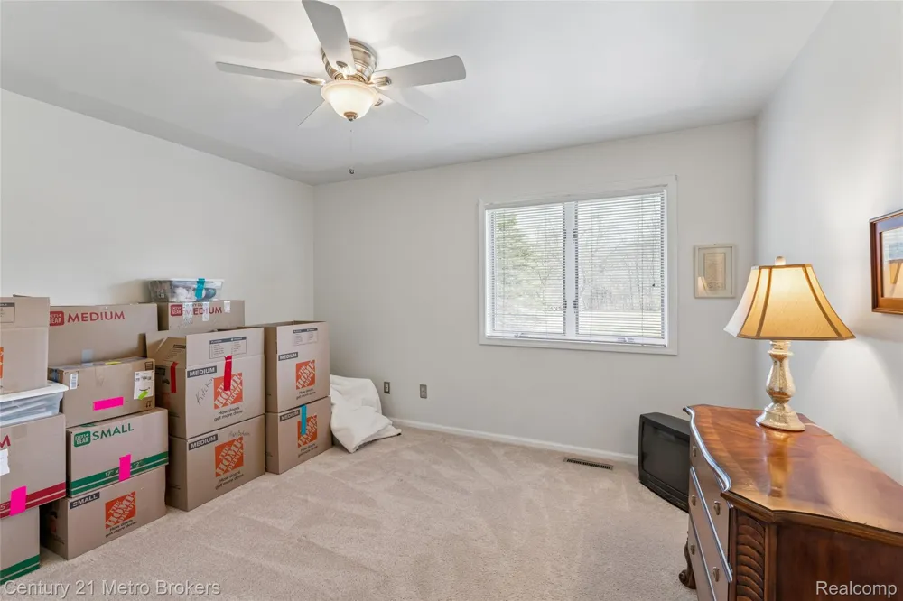 5464 Seymour Road Flushing Charter Township, MI 48433