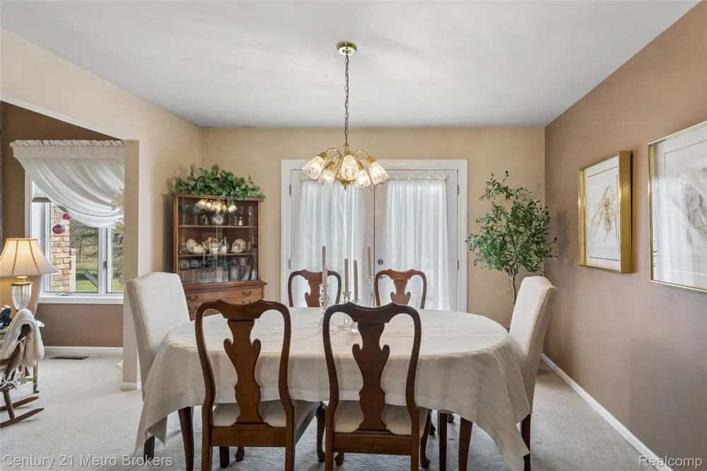 5464 Seymour Road Flushing Charter Township, MI 48433