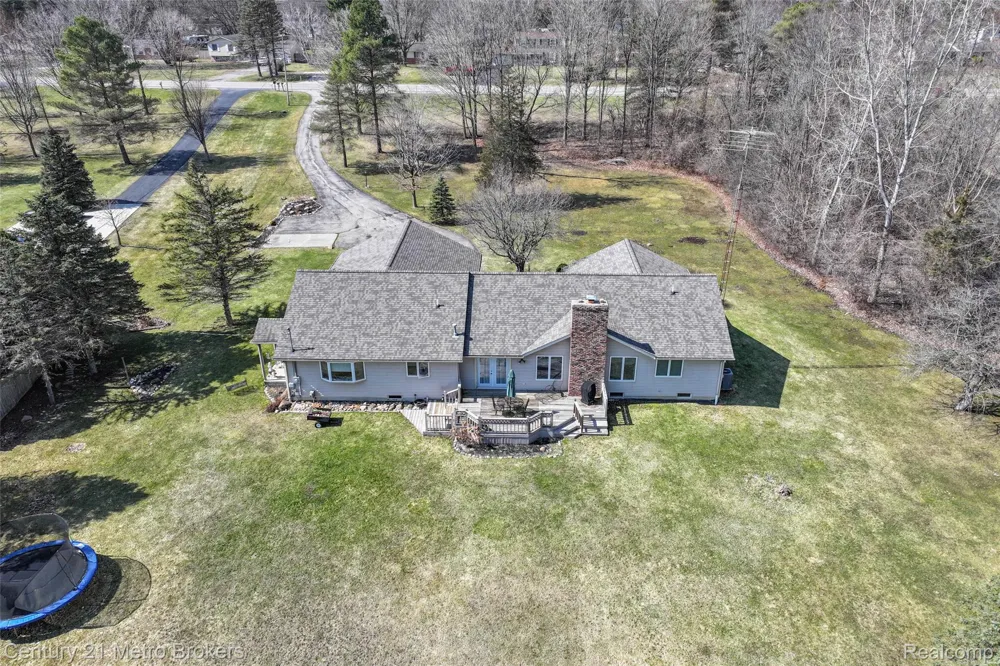 5464 Seymour Road Flushing Charter Township, MI 48433