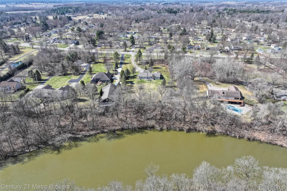 5464 Seymour Road Flushing Charter Township, MI 48433