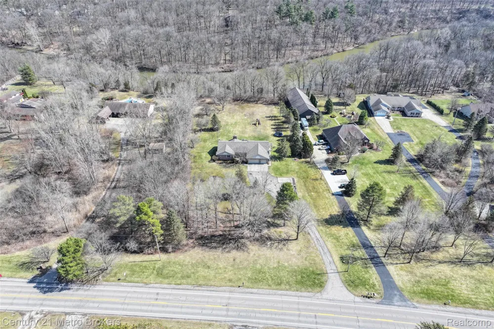 5464 Seymour Road Flushing Charter Township, MI 48433