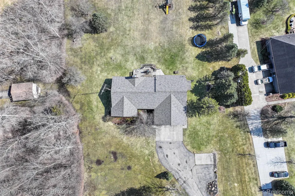 5464 Seymour Road Flushing Charter Township, MI 48433