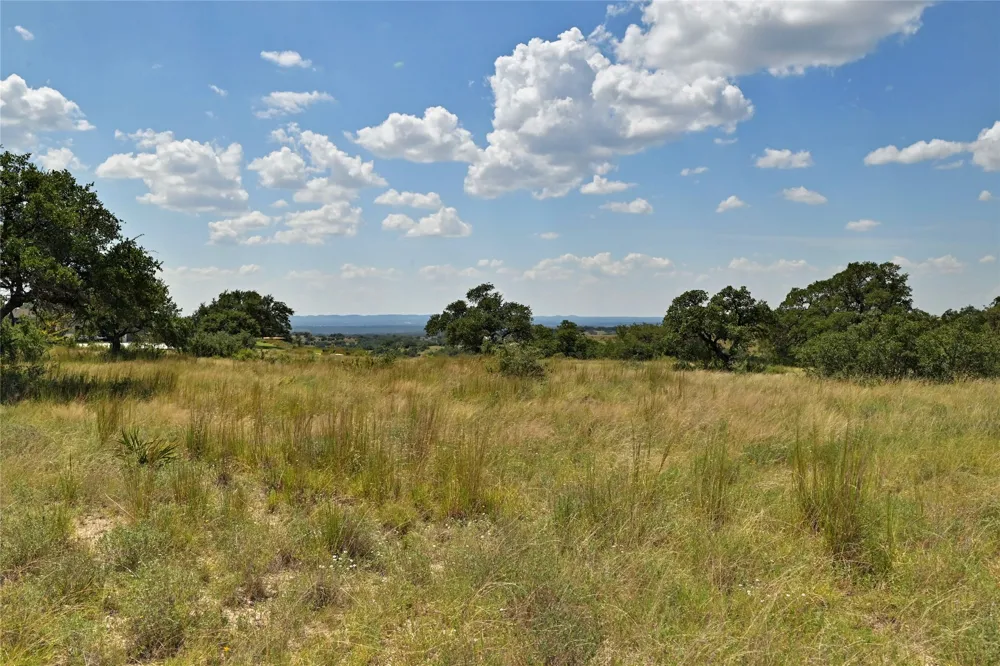 75 Summit Ledge Drive Johnson City, TX 78636
