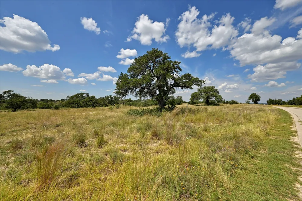 75 Summit Ledge Drive Johnson City, TX 78636