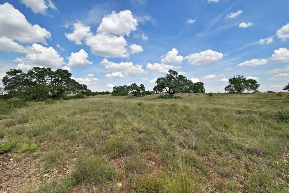 75 Summit Ledge Drive Johnson City, TX 78636
