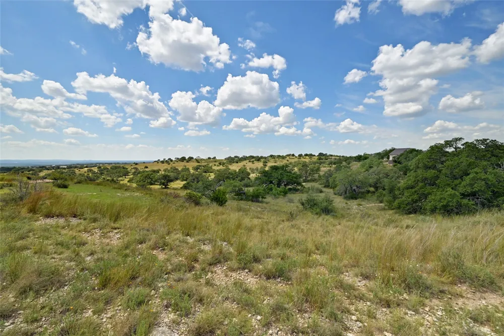 75 Summit Ledge Drive Johnson City, TX 78636