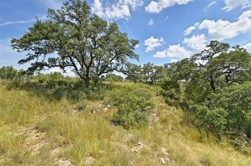75 Summit Ledge Drive Johnson City, TX 78636