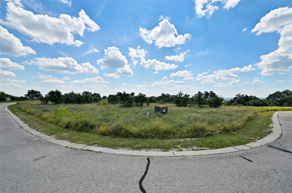 75 Summit Ledge Drive Johnson City, TX 78636