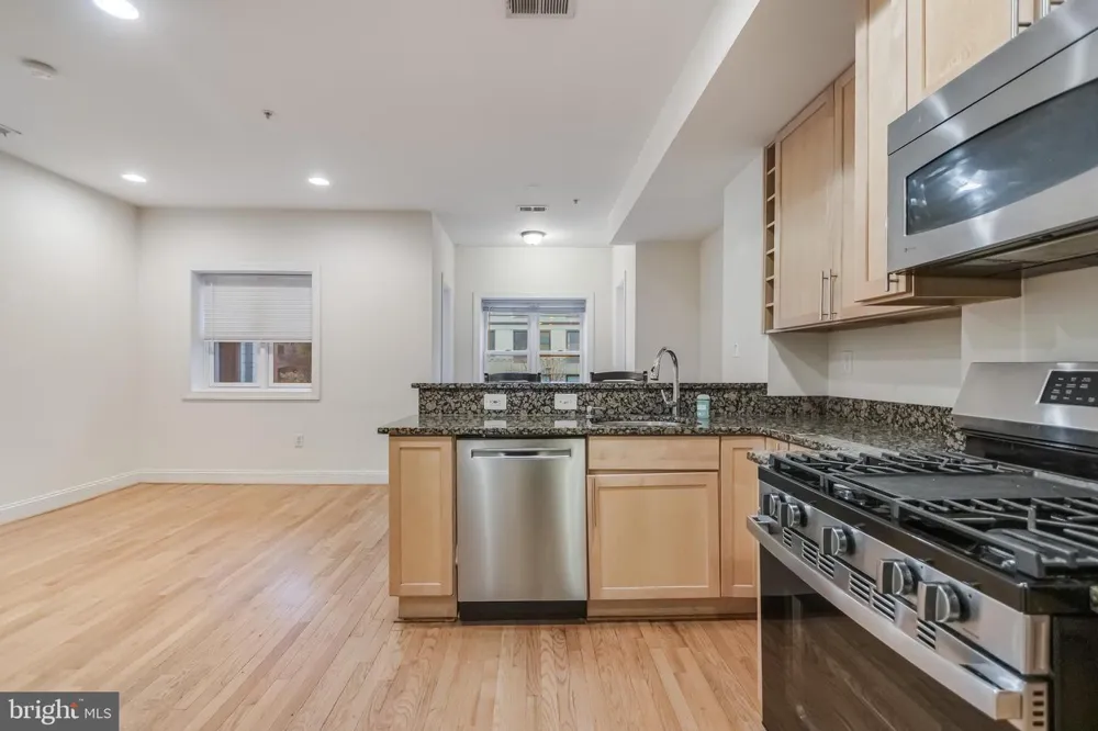 2307 18TH STREET NW Washington, DC 20009