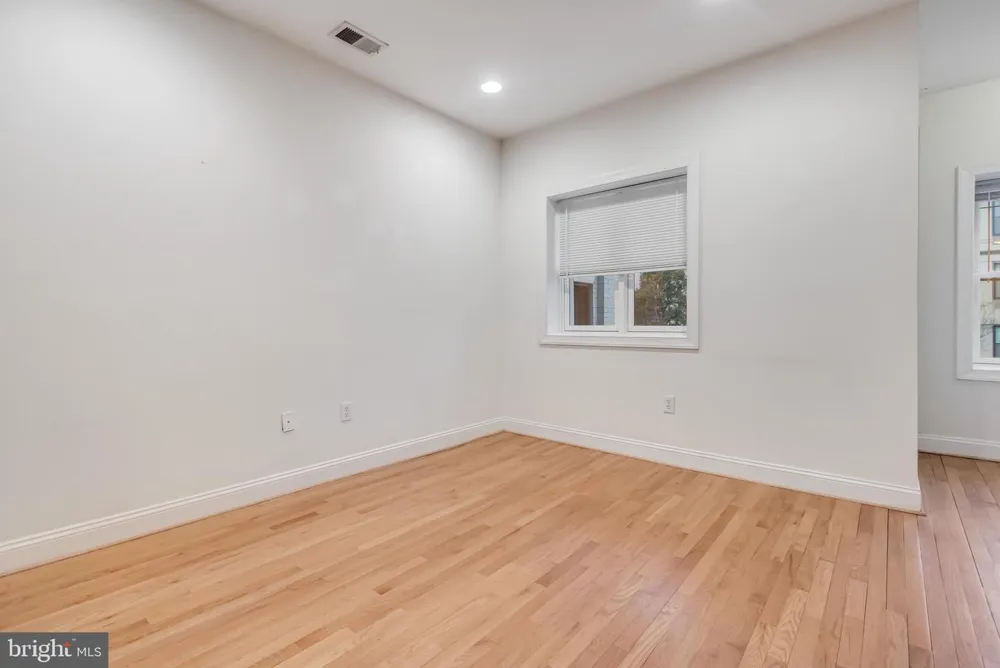 2307 18TH STREET NW Washington, DC 20009