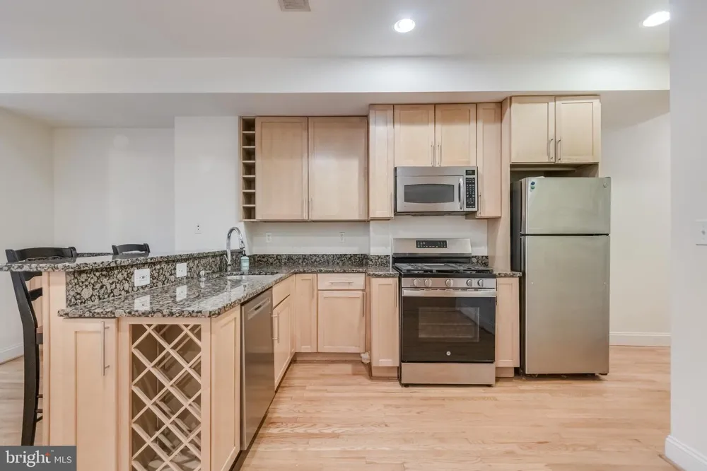2307 18TH STREET NW Washington, DC 20009