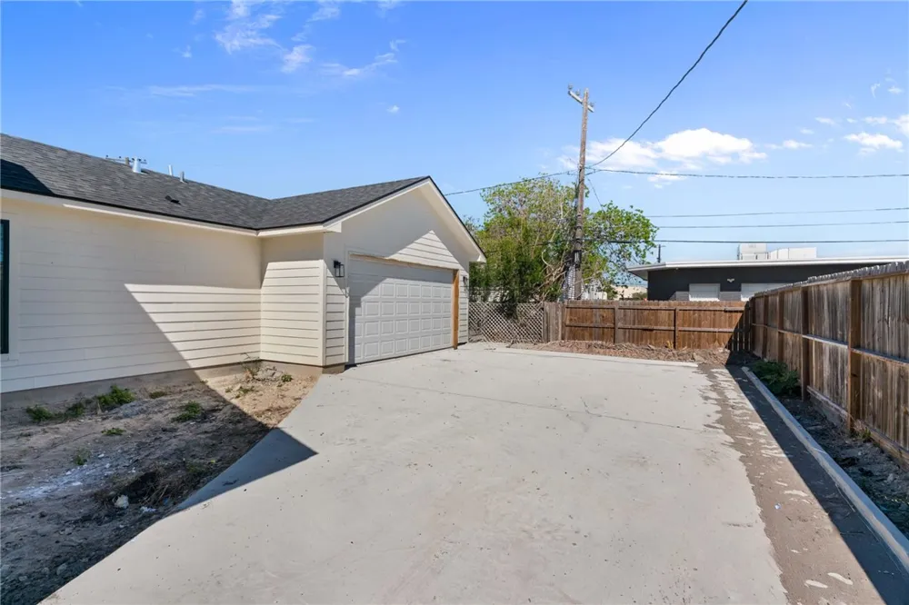 530 Cole Street Corpus Christi, TX 78404