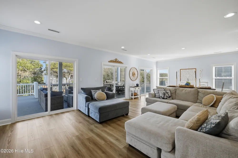 1617 S Shore Drive Surf City, NC 28445
