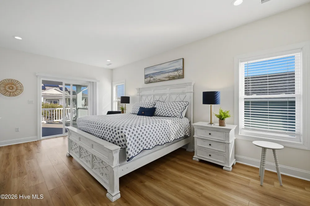 1617 S Shore Drive Surf City, NC 28445