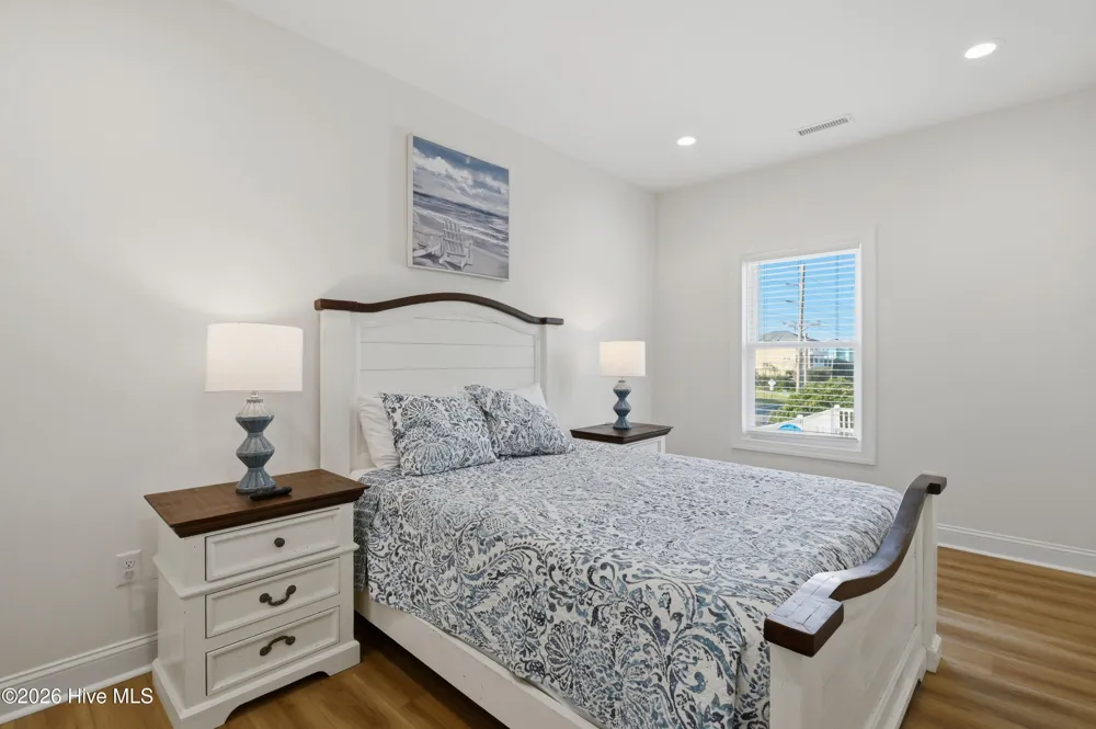 1617 S Shore Drive Surf City, NC 28445