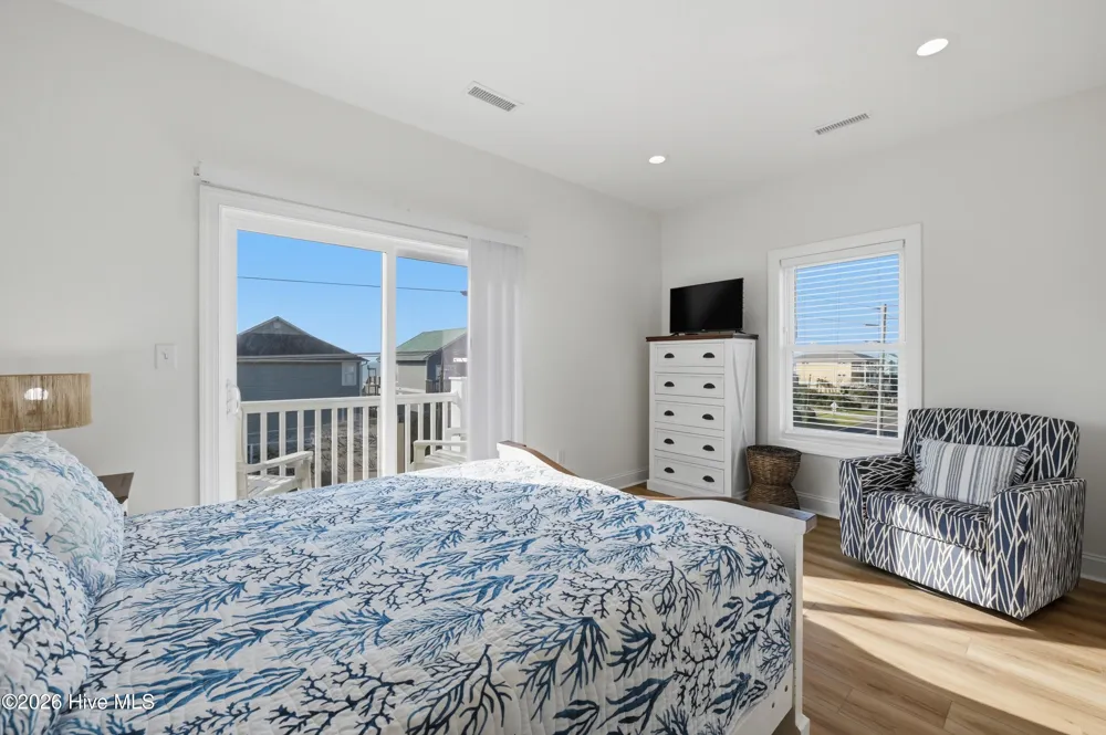 1617 S Shore Drive Surf City, NC 28445