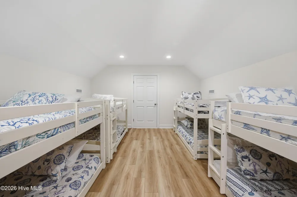 1617 S Shore Drive Surf City, NC 28445