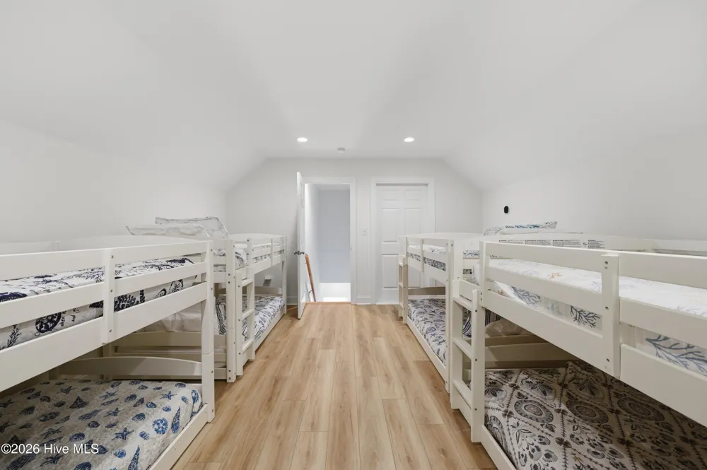 1617 S Shore Drive Surf City, NC 28445