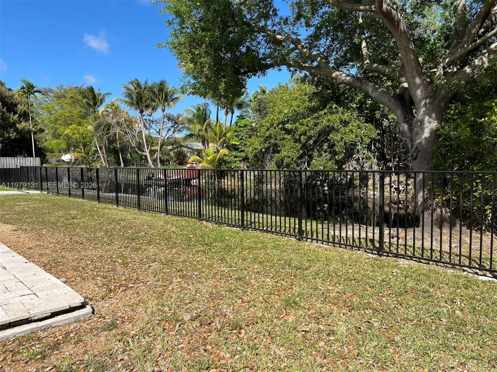 14341 SW 78th Ct Palmetto Bay, FL 33158