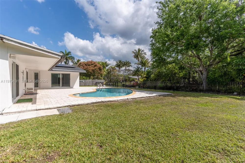 14341 SW 78th Ct Palmetto Bay, FL 33158