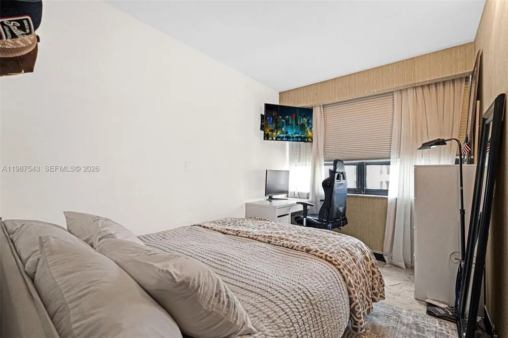 10175 Collins Ave #1207 Bal Harbour, FL 33154