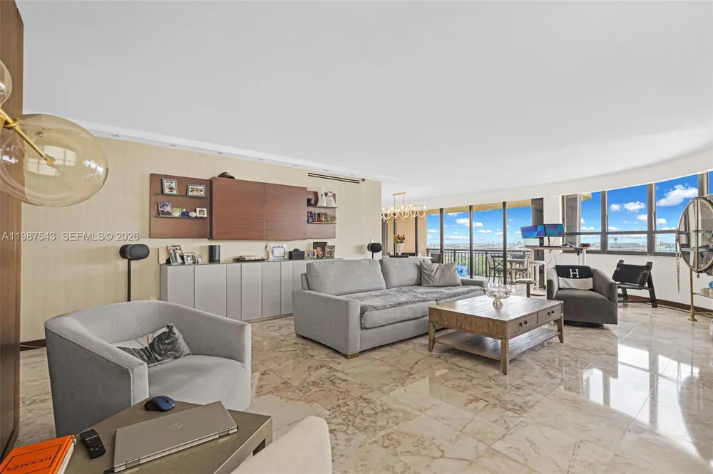 10175 Collins Ave #1207 Bal Harbour, FL 33154