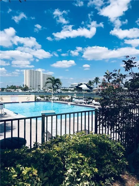7405 BAY ISLAND DRIVE S #224 South Pasadena, FL 33707