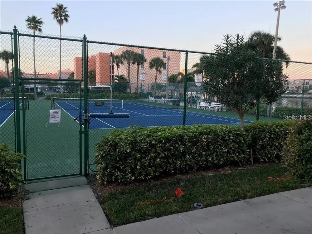 7405 BAY ISLAND DRIVE S #224 South Pasadena, FL 33707