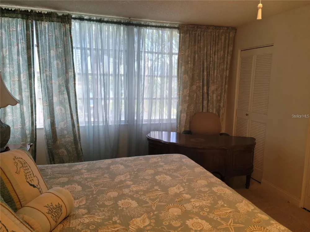 7405 BAY ISLAND DRIVE S #224 South Pasadena, FL 33707