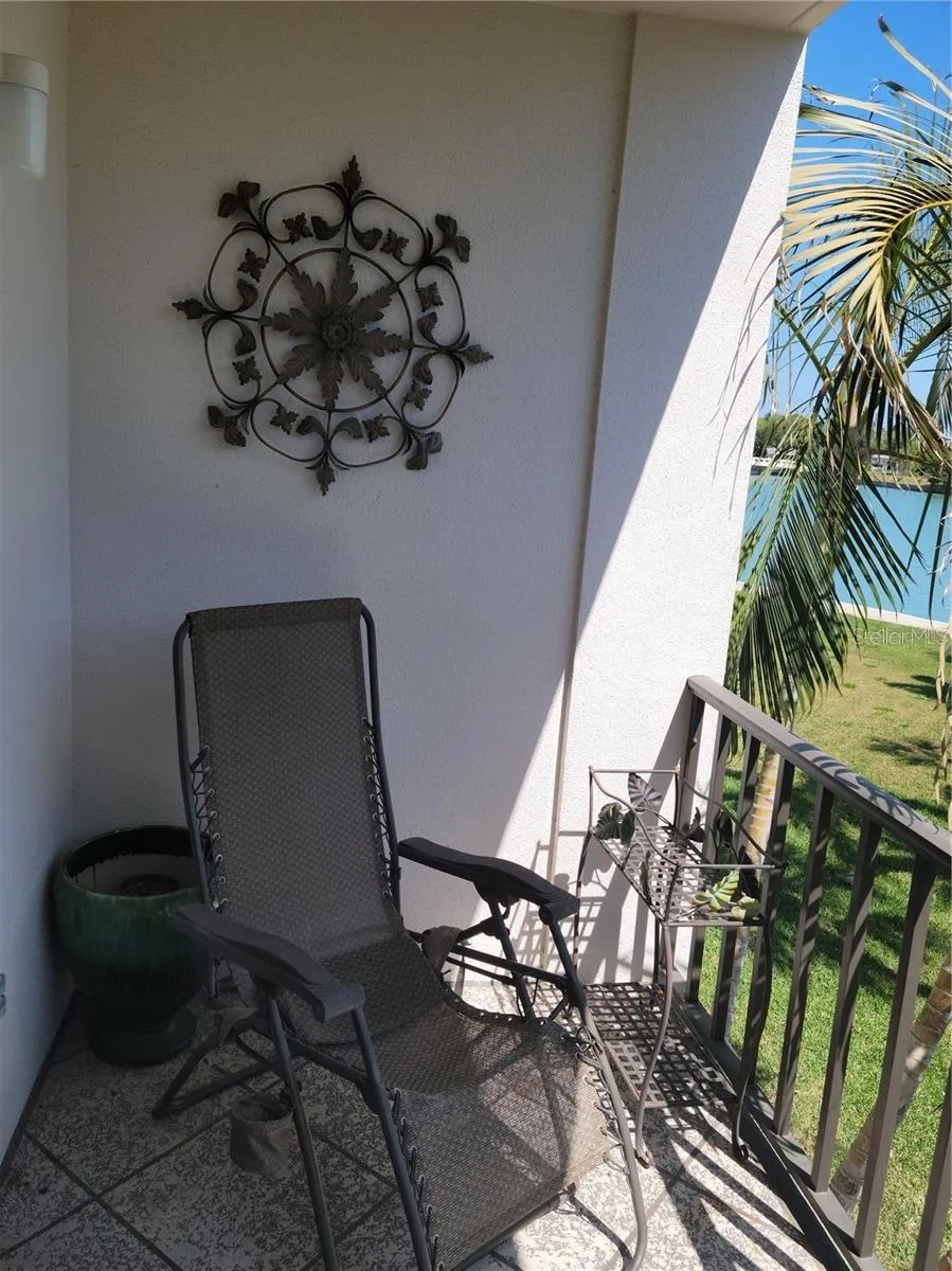 7405 BAY ISLAND DRIVE S #224 South Pasadena, FL 33707