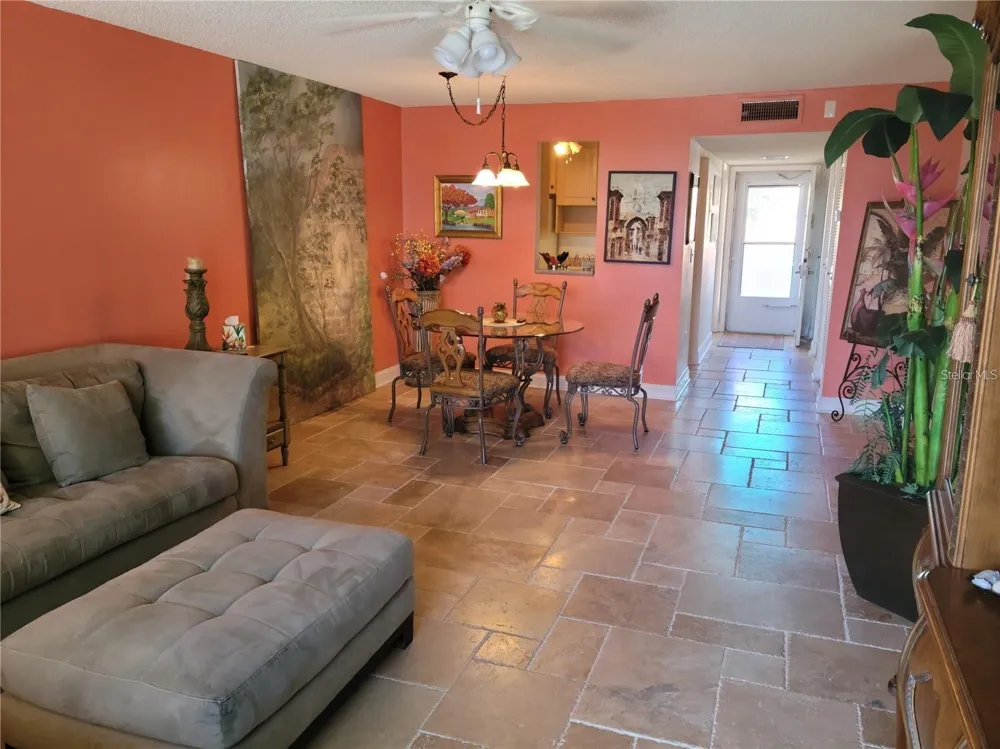 7405 BAY ISLAND DRIVE S #224 South Pasadena, FL 33707