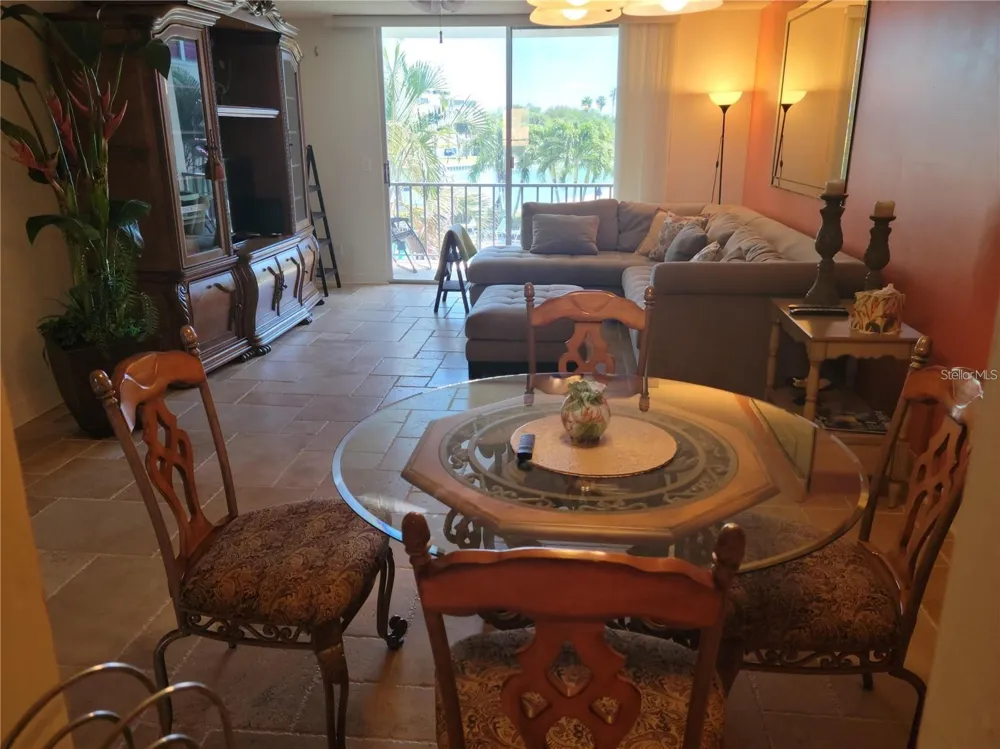 7405 BAY ISLAND DRIVE S #224 South Pasadena, FL 33707