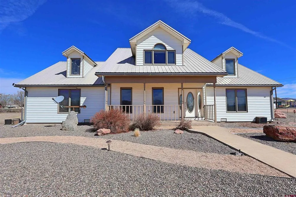604 9th Street Blanca, CO 81123