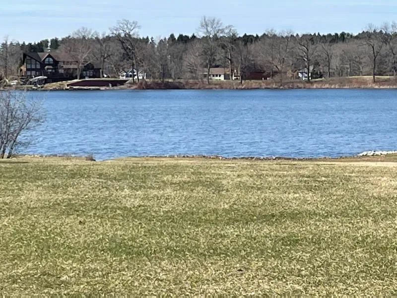 2 Coronado Drive Jackson, MI 49201