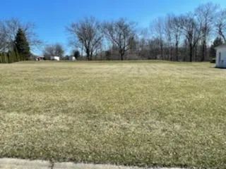 2 Coronado Drive Jackson, MI 49201