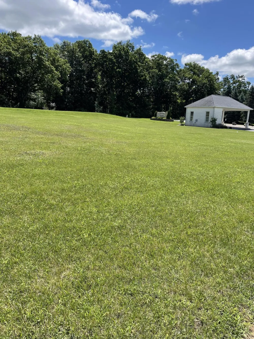 2 Coronado Drive Jackson, MI 49201