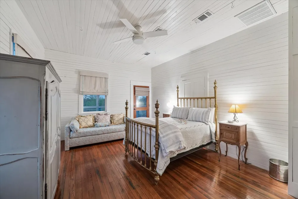 895 S Weyand Road Round Top, TX 78954