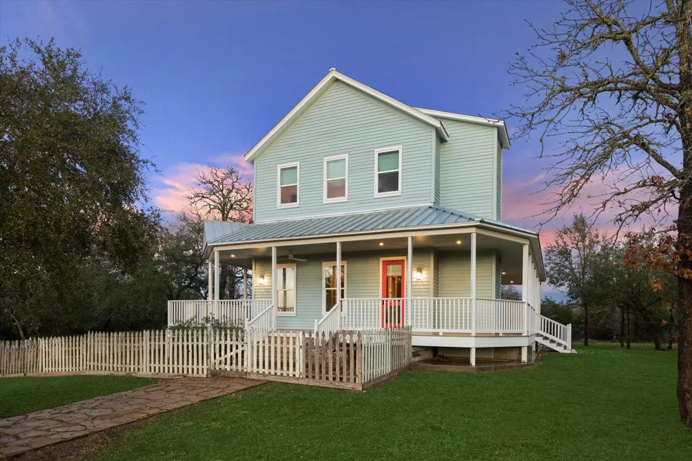 895 S Weyand Road Round Top, TX 78954