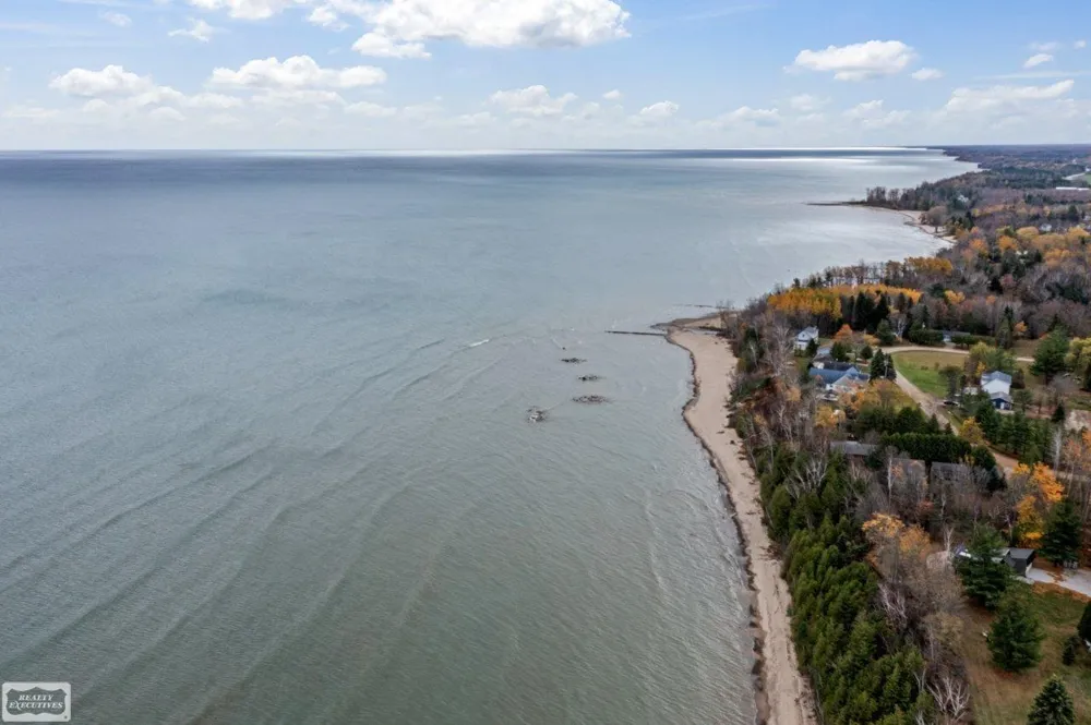 5405 S Lakeshore Road Sherman Township, MI 48441