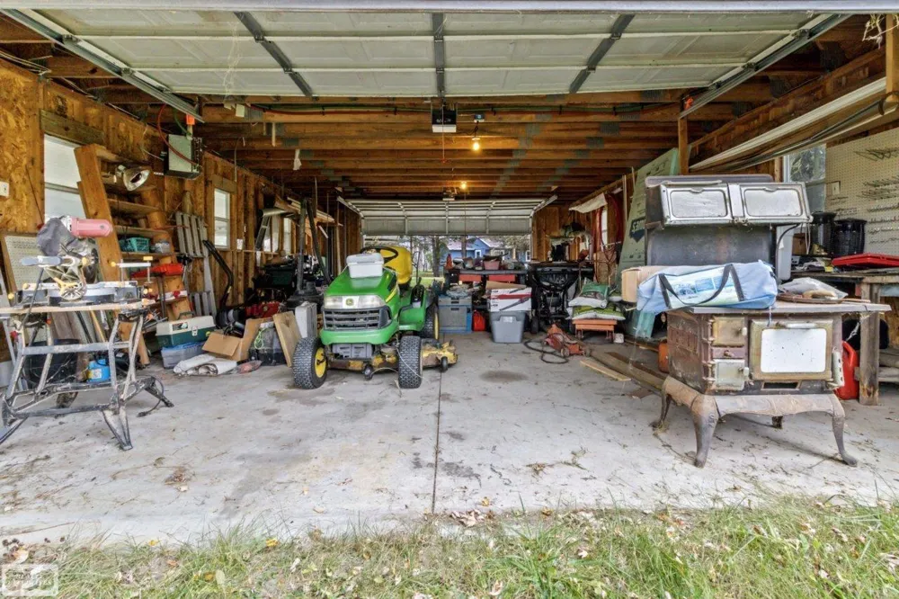 5405 S Lakeshore Road Sherman Township, MI 48441