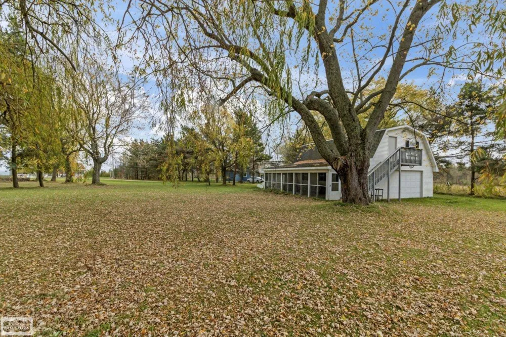 5405 S Lakeshore Road Sherman Township, MI 48441